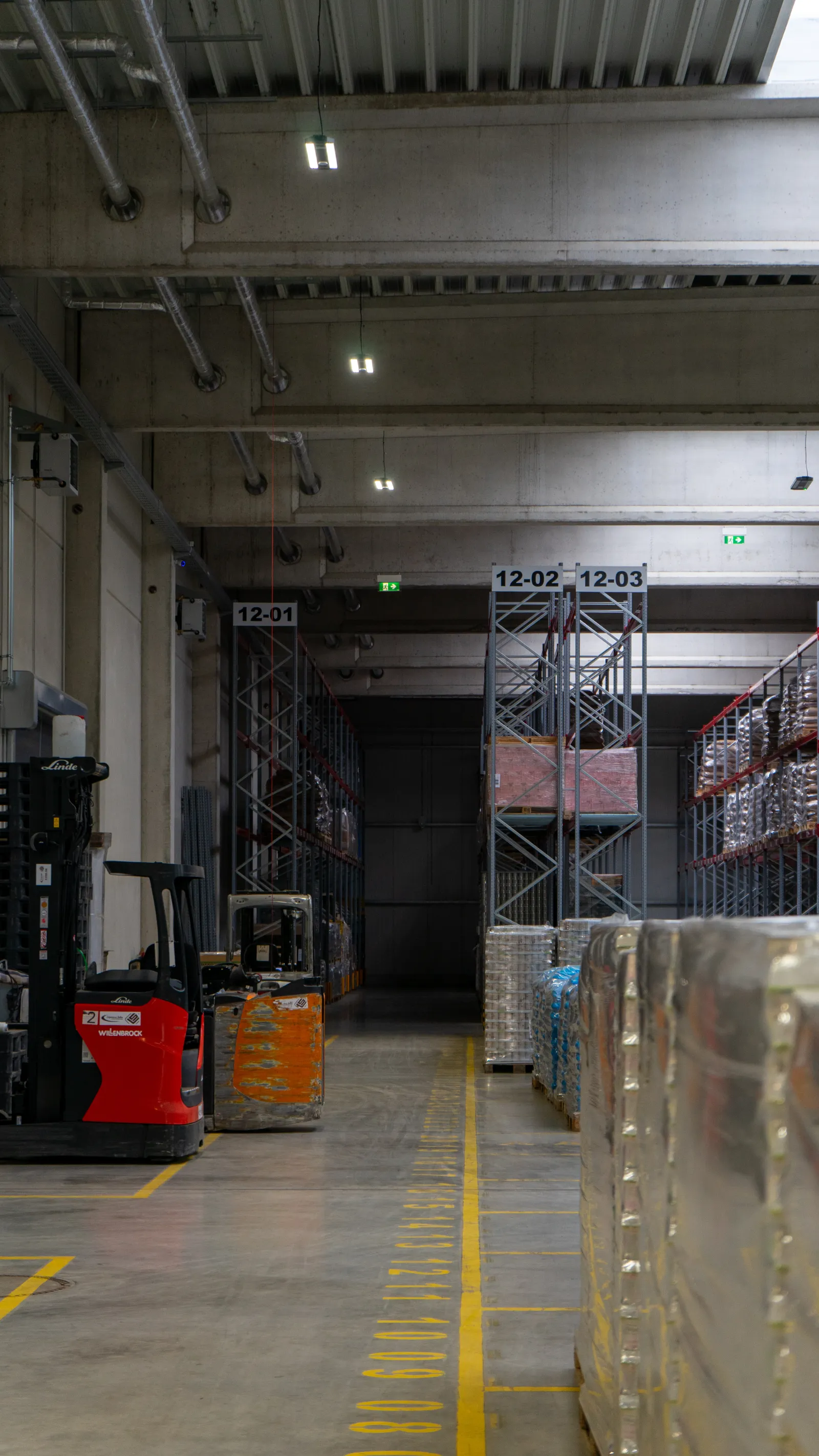 Warehouses Interieur Lagerlogistik